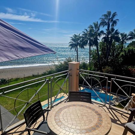 Exclusive Beachfront Penthouse Almayate Alto Exterior photo